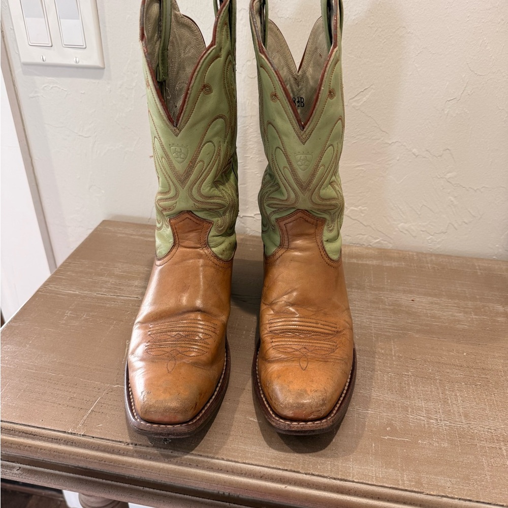 Ariat Tan and Green Cowboy Boots